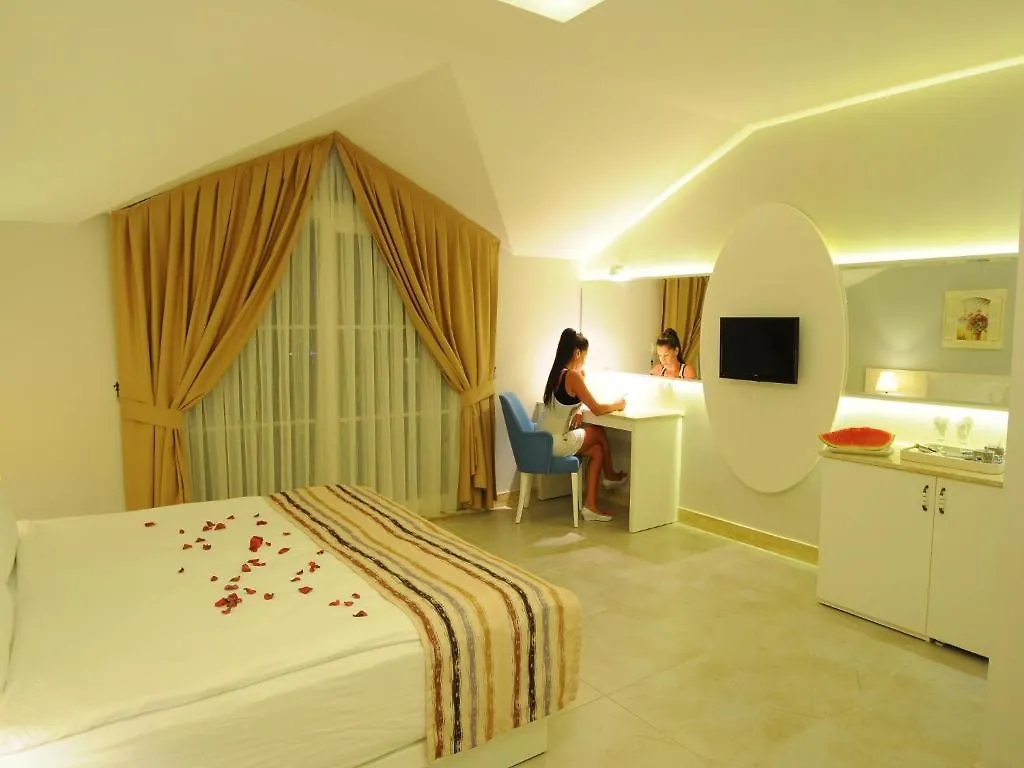 Sea Breeze Hotel And Apartments Oludeniz