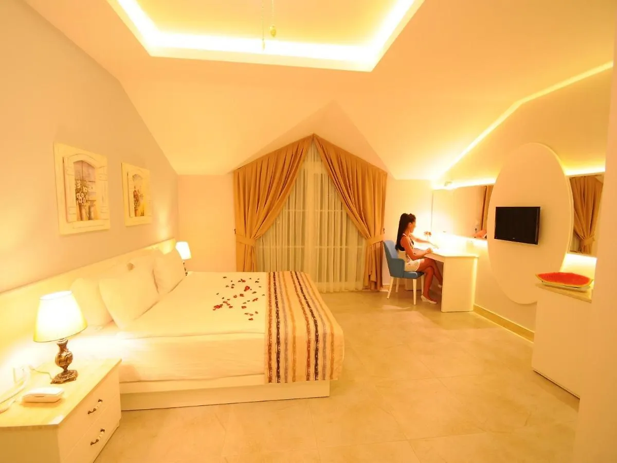 Sea Breeze Hotel And Apartments Oludeniz